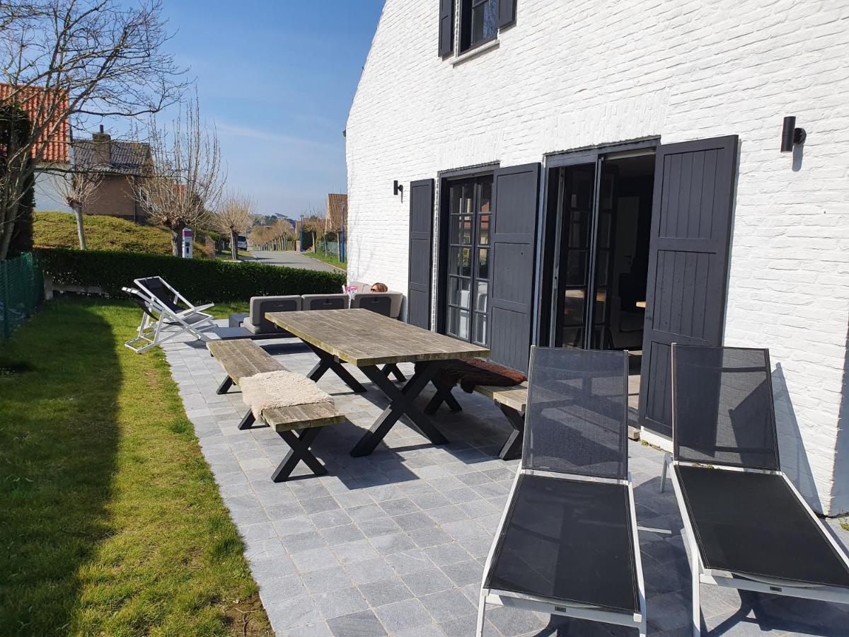 Big Modern And Bright Villa Near Coast Koksijde Exterior photo